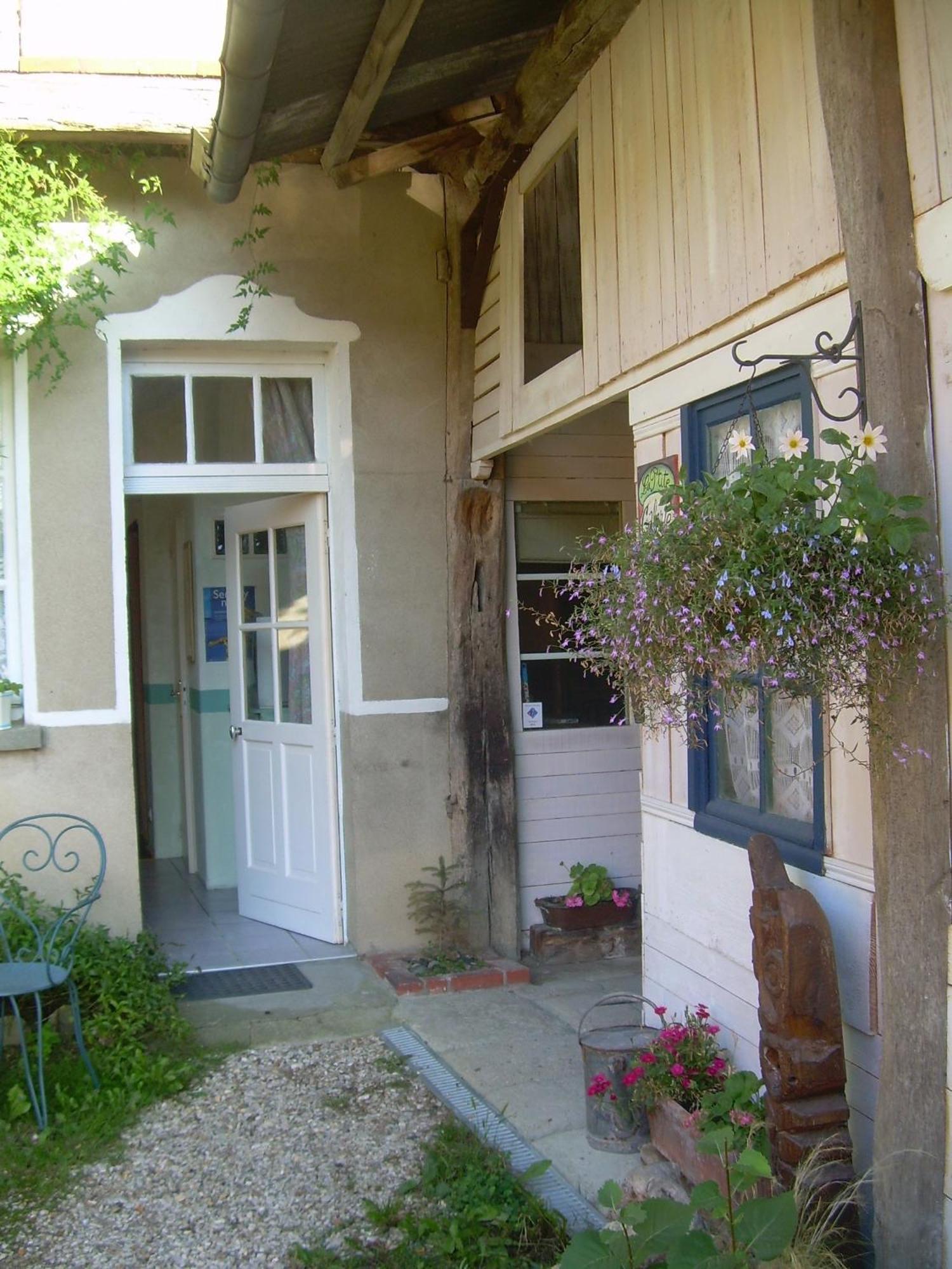 Ferme De L'Art Rural Et Populaire Bed and Breakfast Maillot Exteriör bild